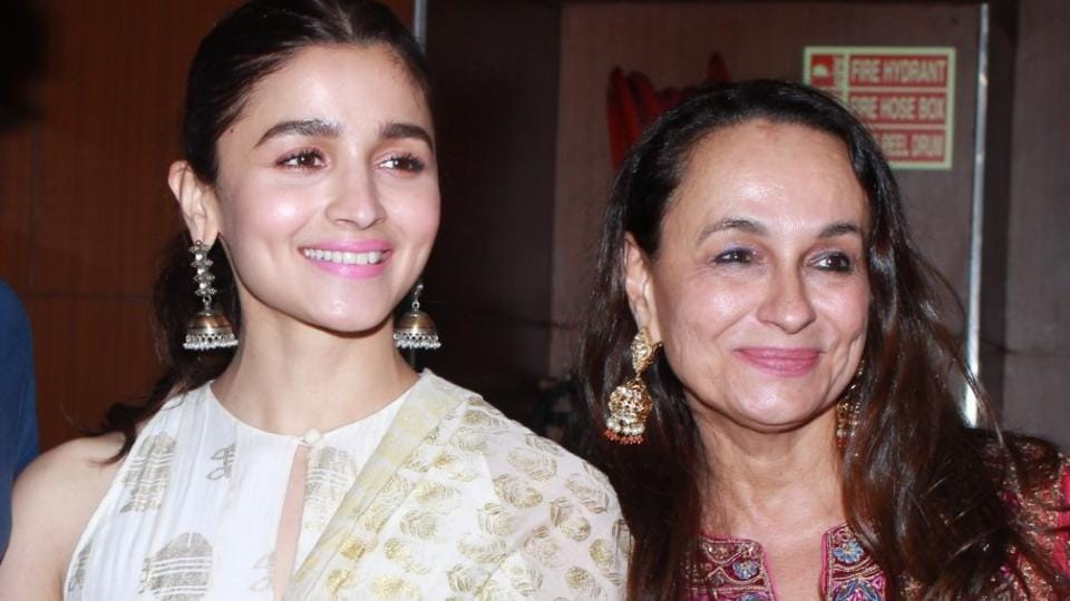 Ranbir Kapoor joins Alia Bhatt and her mother at Raazi screening see pics