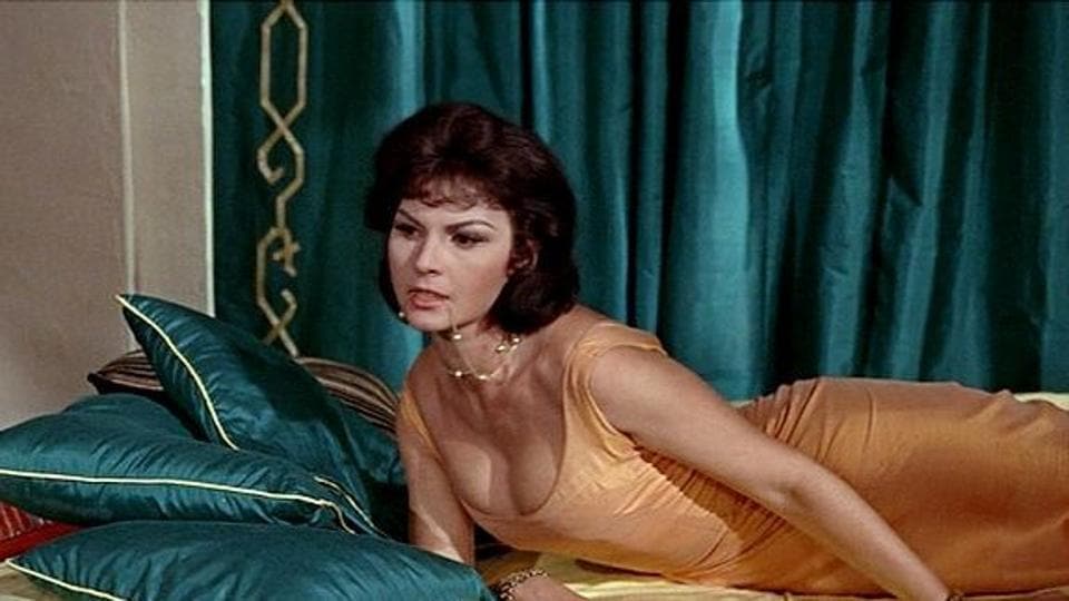 Bond girl Nadja Regin of Goldfinger and Russia With Love fame dies at 87 | Hollywood - Hindustan Times