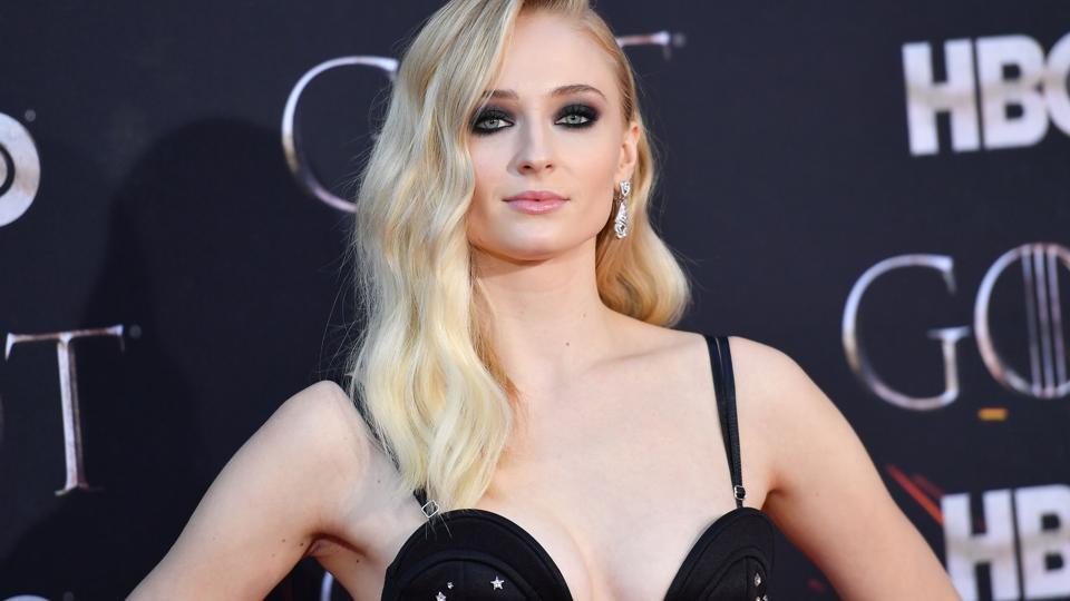 Game of Thrones's Sophie Turner Says She Considered Suicide