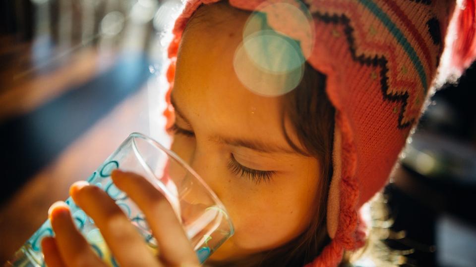 Healthwise: Why you need 10 glasses of water a day | Health - Hindustan ...