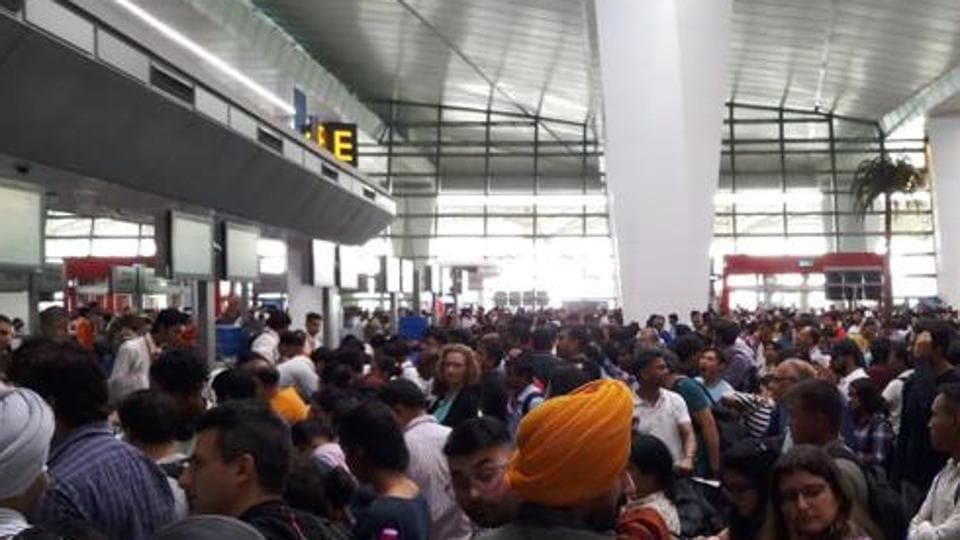 Foreign exchange at delhi airport