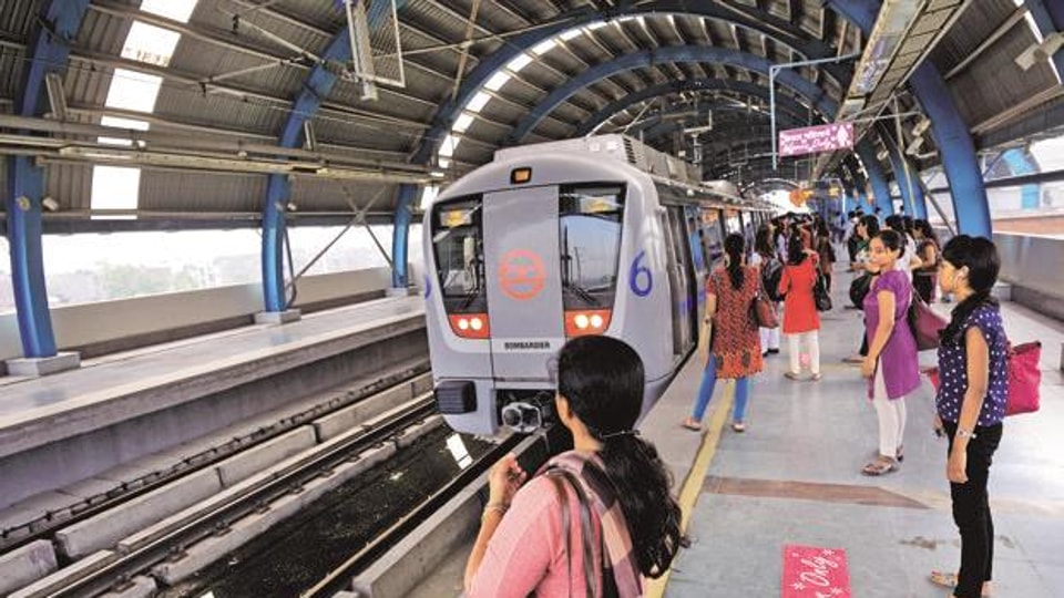 Services Hit On Delhi Metro’s Blue And Red Lines After Technical Snags ...