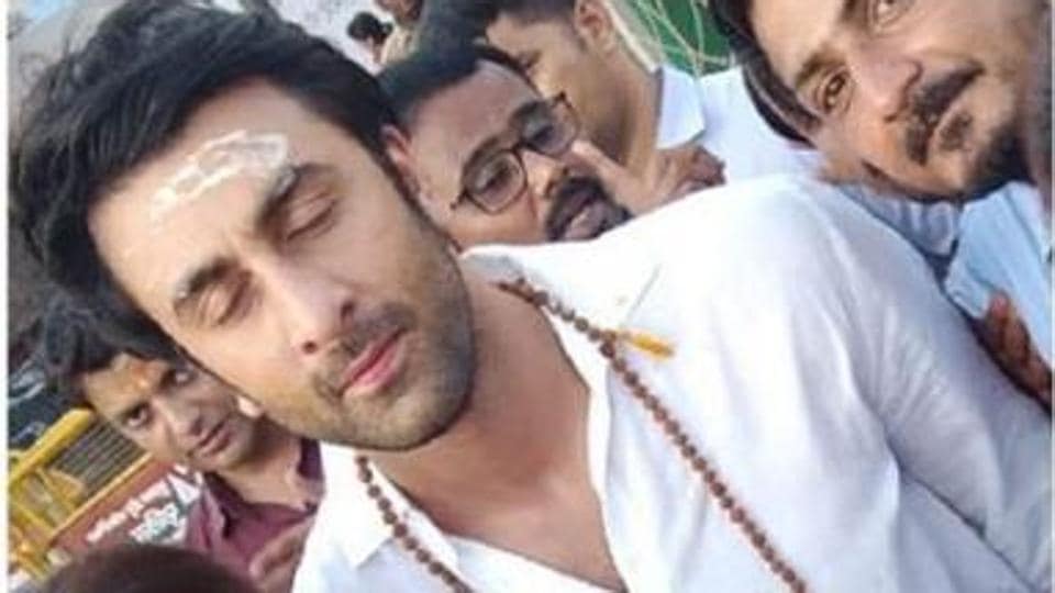 Ranbir Kapoor, Alia Bhatt visit Kashi Vishwanath temple in Varanasi, pose for photos together