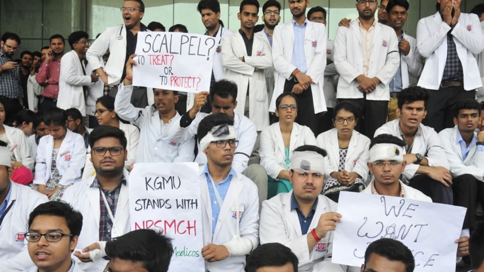 Doctors’ Strike Highlights: Week-long Strike Called Off After Mamata ...