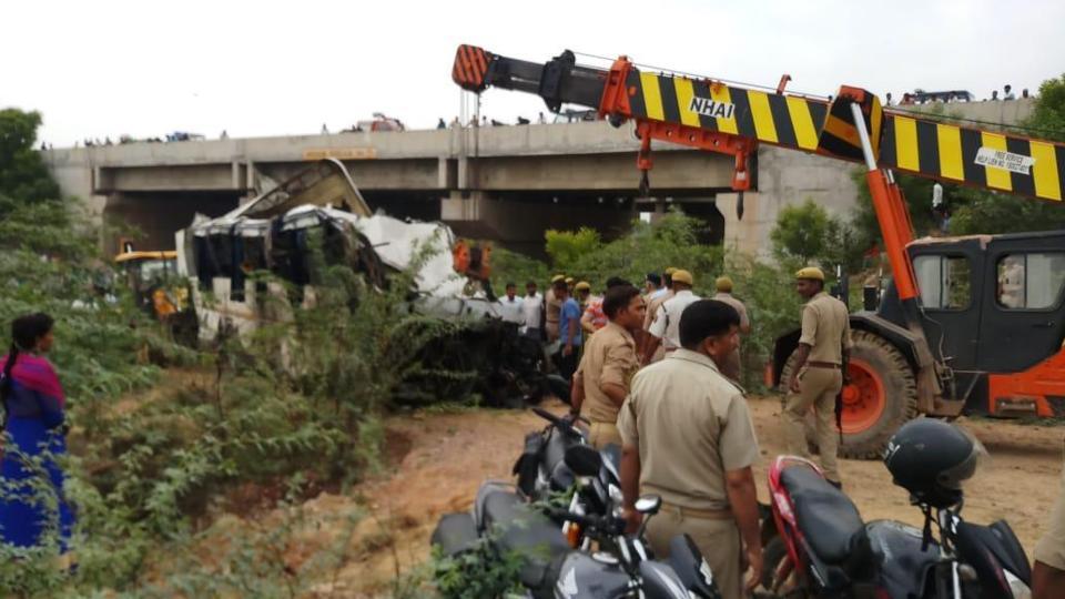 PM Modi ‘pained’ by Yamuna Expressway accident that killed 29 Latest