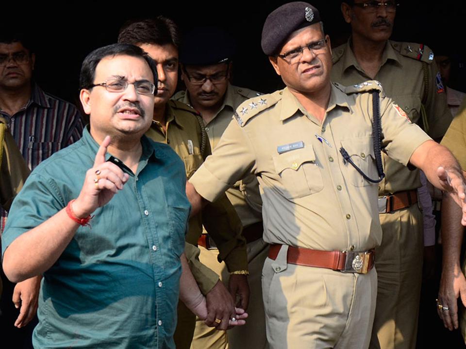 Saradha Chit-Fund Scam: Calcutta High Court Permits TMC Leader Kunal  Ghosh's Travel To Spain As Bengal Global Business Summit Delegate