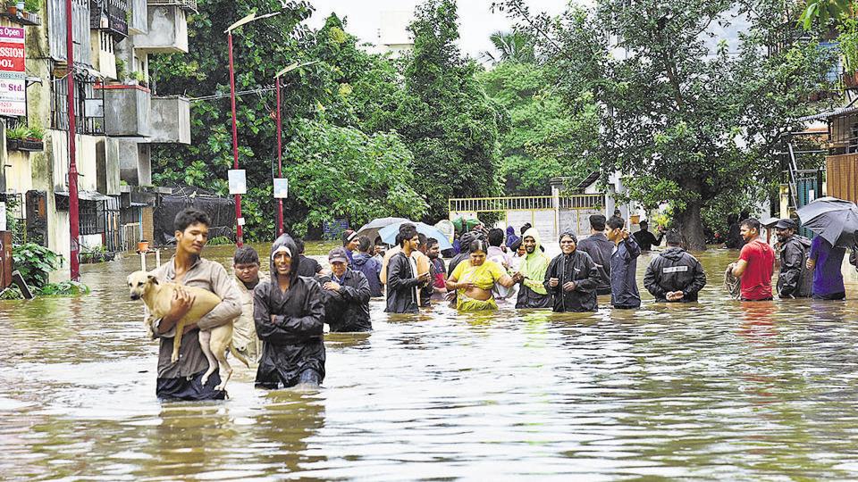 Relentless Rain Wreaks Havoc In Pune 4000 Evacuated Schools Closed Hindustan Times 0453