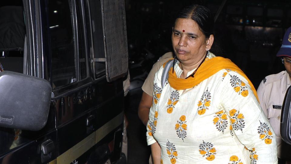Activist Sudha Bharadwaj Gets 2 Day Bail To Attend Father S Last Rites In Bengaluru Hindustan Times Big bulletin | hr ranganath gives befitting reply to cm kumaraswamy for threatening public tv. activist sudha bharadwaj gets 2 day