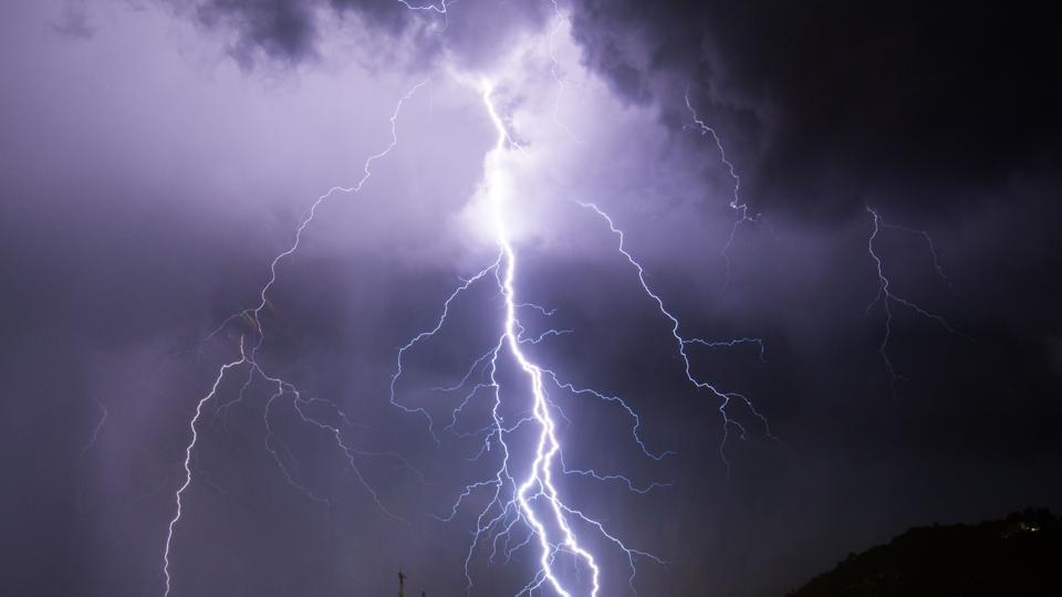 19-year-old girl out for stroll at Sukhna lake killed by lightning ...