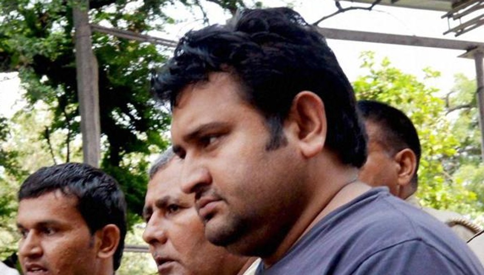 Rebel AAP MLA Sandeep Kumar disqualified from Delhi Assembly | Latest ...