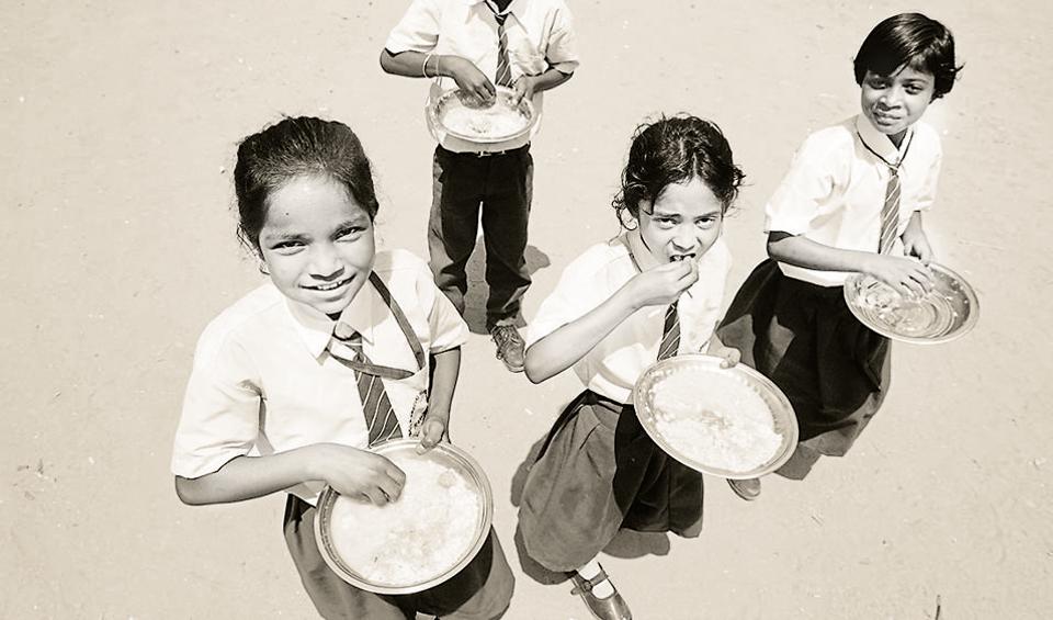 midday-meal-scheme-has-worked-keep-politics-out-hindustan-times