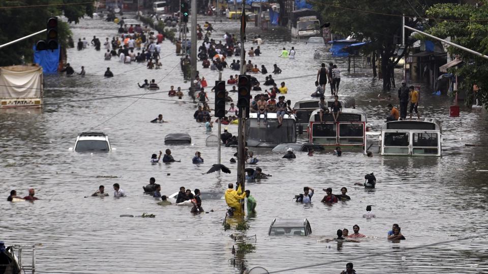 Photos: Schools shut, flights cancelled as incessant rains lash Mumbai ...