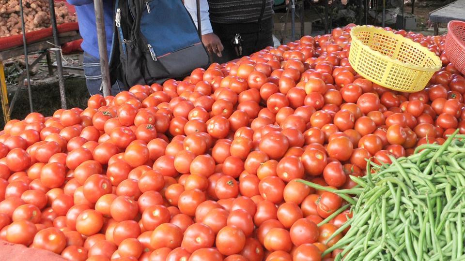 Upward trend of tomato prices to leave residents in a pickle