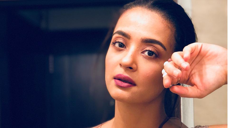 960px x 540px - Surveen Chawla on facing casting couch: 'Filmmakers wanted to see my  cleavage, thighs' | Bollywood - Hindustan Times