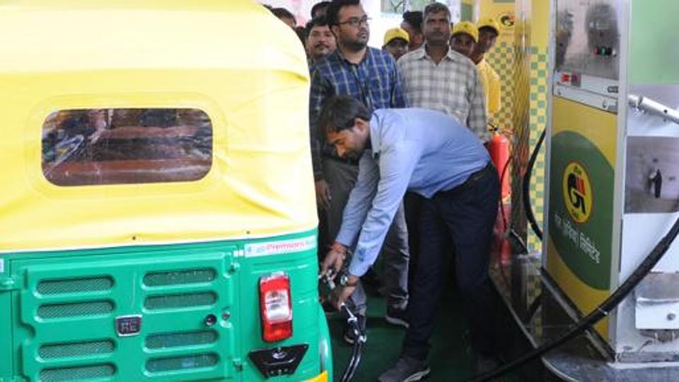 Cng Prices Cut In Delhi Discount Offered Between 12 Am To 6 Am To Promote Fuelling At Night Hindustan Times