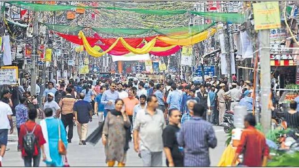 Congested Lal Quarter market in East Delhi turns pedestrian-friendly |  Latest News Delhi - Hindustan Times