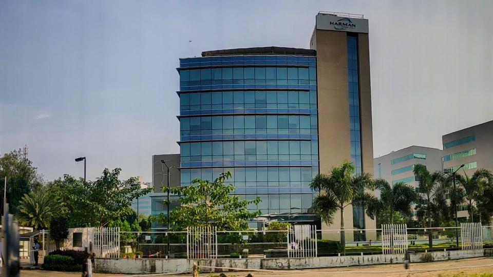 Gram Panchayat Area Worth 4 Billion To India Has No Water Street Lights Or Traffic Mgmt Hindustan Times