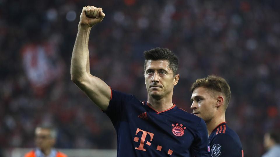 Lewandowski double earns Bayern comeback win at Olympiakos