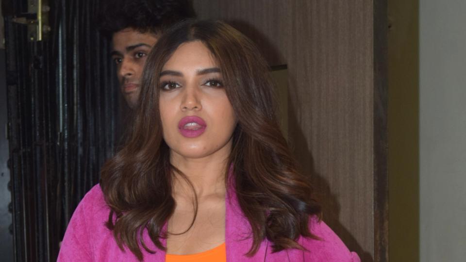 Bhumi Pednekar Says Sorry For Kartik Aaryan S Marital Rape Dialogue In Pati Patni Aur Woh That Wasn T The Intention Hindustan Times The film stars sanjeev kumar, vidya sinha, ranjeeta kaur, and in guest appearances rishi kapoor, neetu singh and parveen babi. pati patni aur woh