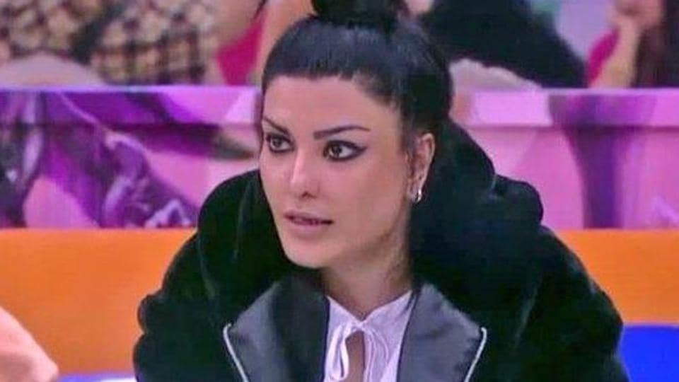 Bigg Boss 13: Koena Mitra is 'embarrassed' by Salman Khan, asks 'Will the  real Salman please stand up?' - Hindustan Times