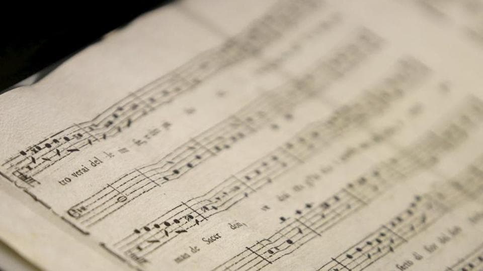 Early Mozart manuscript to go on sale in Paris | World News - Hindustan ...