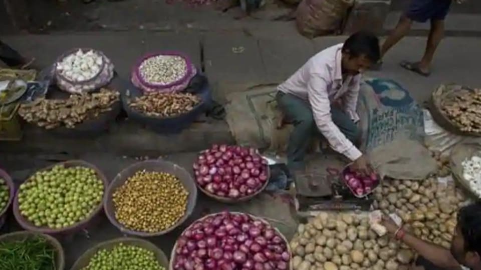 Retail Inflation In October Rises To 4.62%, Breaches RBI’s Medium Term ...