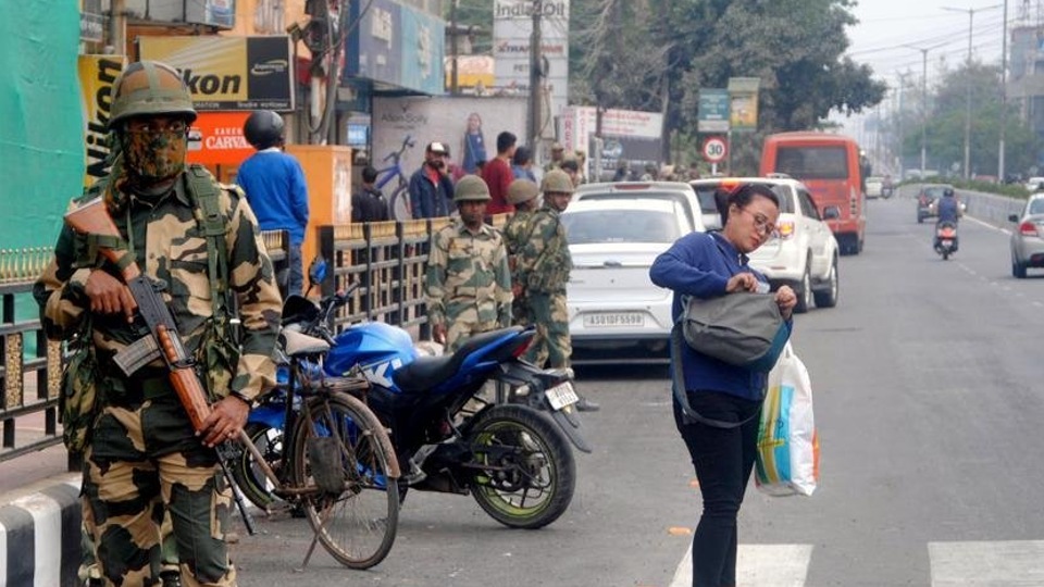 Assam Govt Lifts Curfew In Guwahati Resumes Broadband Services After Days Of Protests Over Amended Citizenship Law Latest News India Hindustan Times