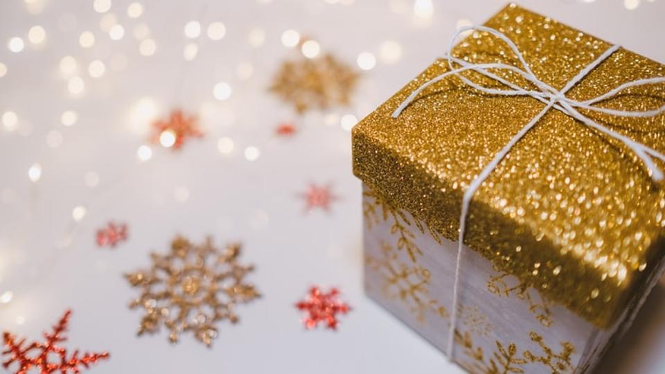 Christmas 2019 Gift Ideas: Treat your loved ones by gifting them right this festive season