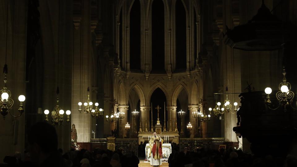 Christmas 2019: No Christmas Mass At Notre-dame For The First Time, In 