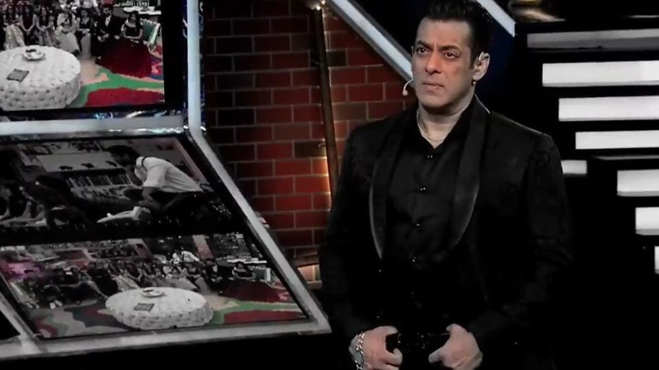 Bigg Boss 13: Salman Khan cleans utensils and toilets, warns contestants that audience is watching them. Watch promo