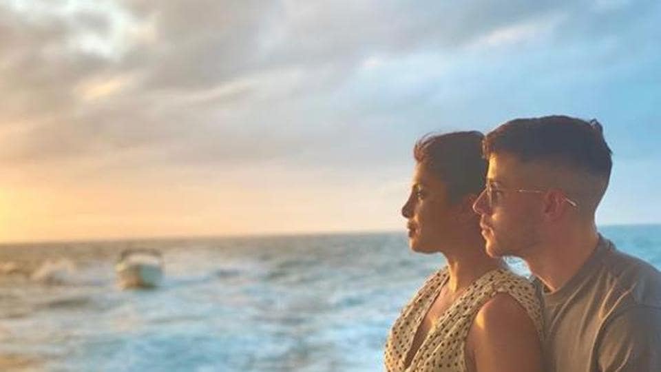 Priyanka Chopra shares romantic pics with Nick Jonas from their beach side holiday, says ‘life as it should be’