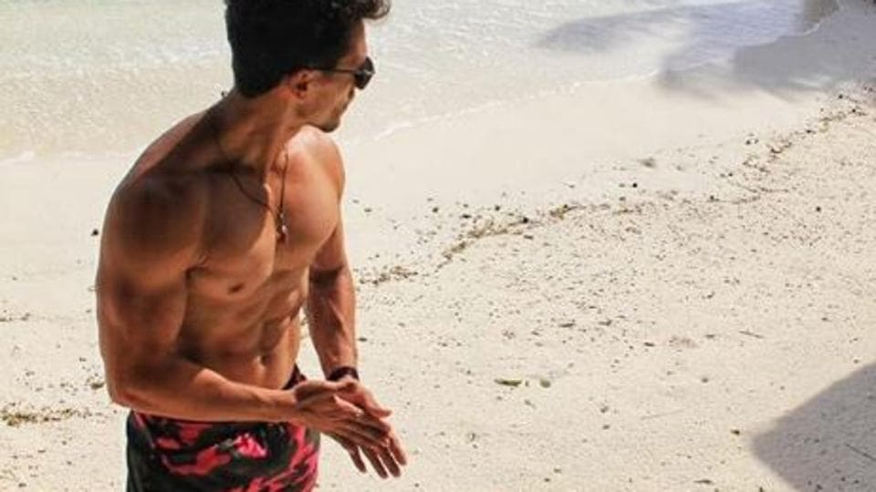 Tiger Shroff goes shirtless on beachside, Disha Patani drops fire emojis. See pic