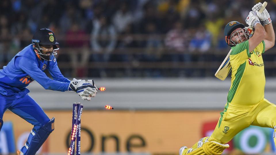 https://images.hindustantimes.com/rf/image_size_960x540/HT/p2/2020/01/20/Pictures/india-vs-australia_658ef5e4-3b32-11ea-8d17-9068169bb2f5.jpg