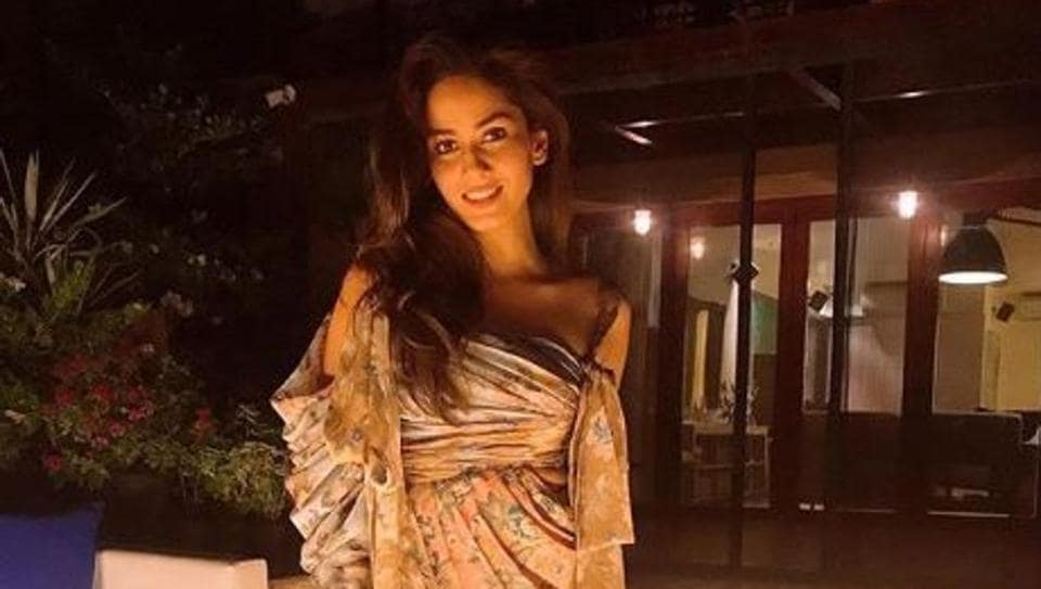 Mira Rajput stuns in a short, floral dress as she steps out for friend ...