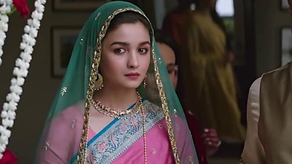 Raazi alia saree hotsell