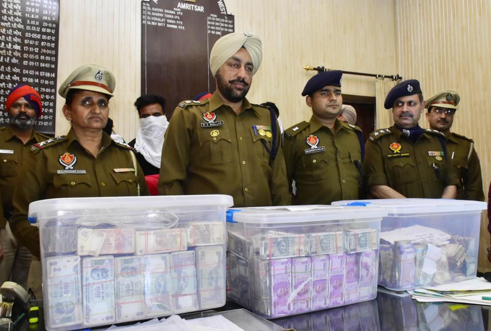 ₹1.5 cr Kar Sewa centre heist: Three more held, ₹53 lakh, weapons recovered