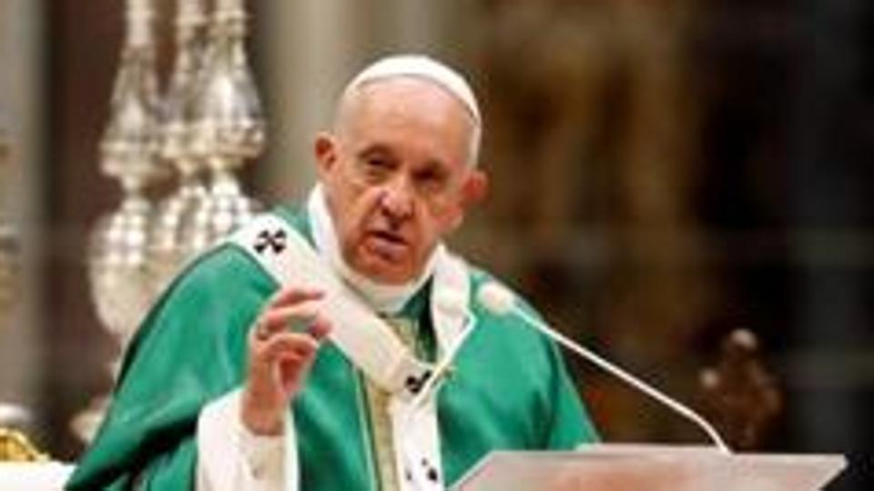 Pope Francis to deliver Sunday prayer by livestream due to coronavirus ...