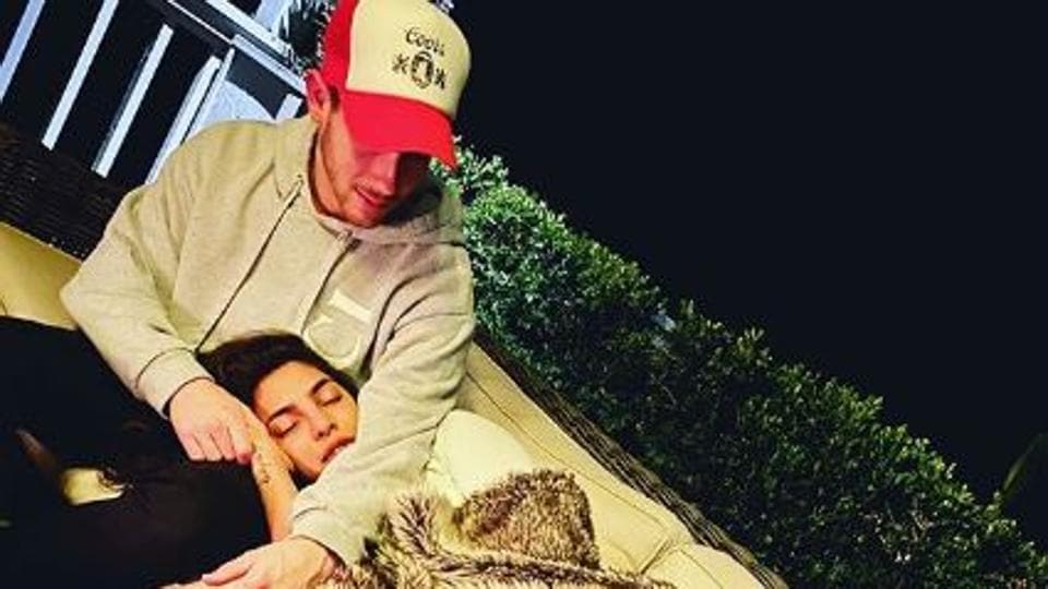 Priyanka Chopra, Nick Jonas cuddle up at Los Angeles home on day 11 of coronavirus quarantine. See pic