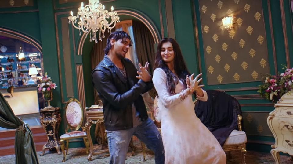 Masakali 2.0: Sidharth Malhotra, Tara Sutaria recreate Delhi-6 number, viewer says ‘Another song ruined, just like our future’