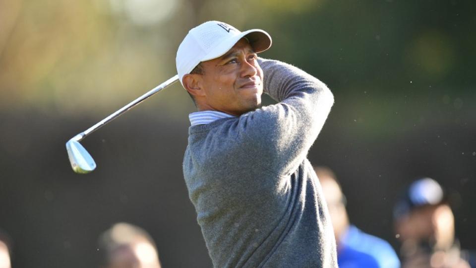 Florida man sues Tiger Woods, caddie over alleged shove at 2018