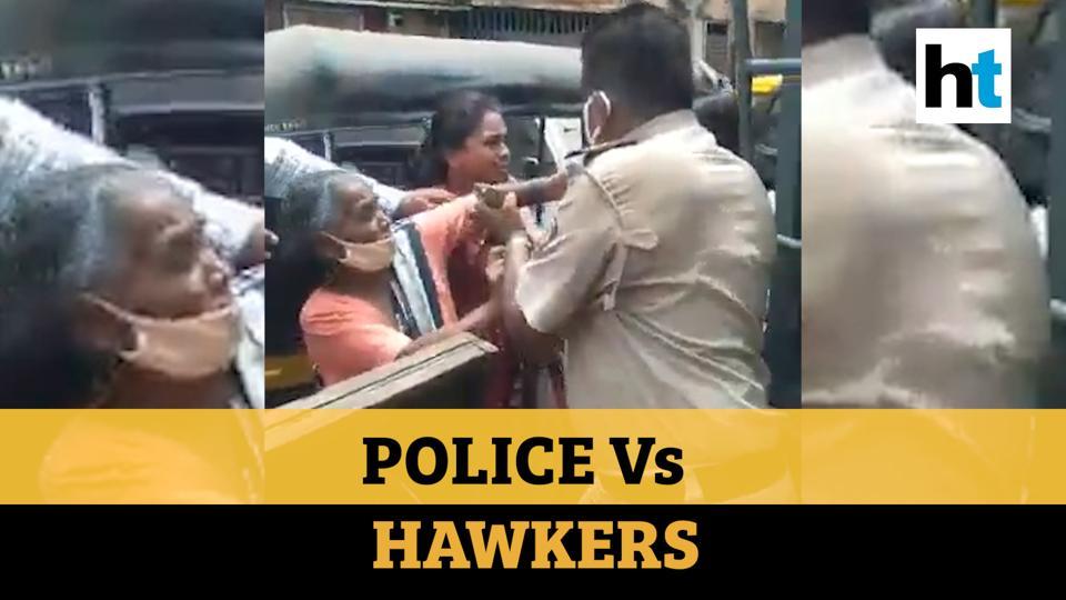 Scuffle between police, hawker over selling vegetables in Covid
