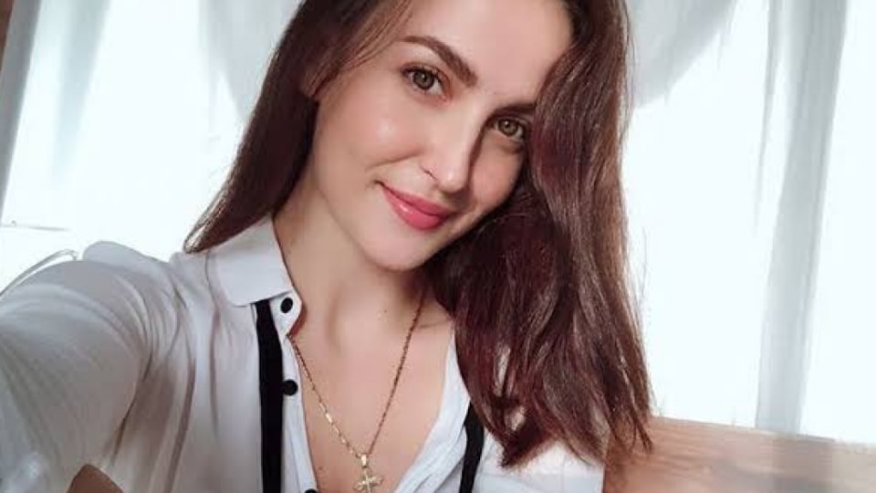 Elli Avram Fuck Video - When Elli AvrRam almost took a flight to Sweden to be with her family  during Covid-19 crisis | Bollywood - Hindustan Times