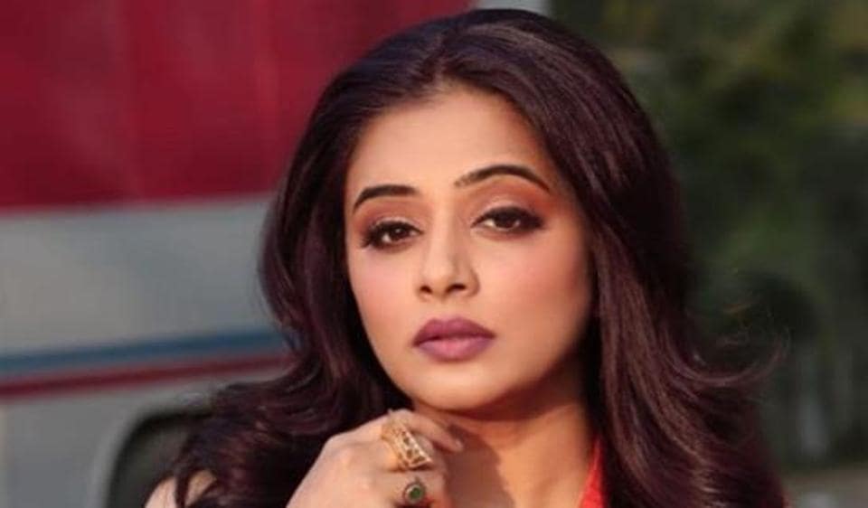 Priyamani recalls shooting for One Two Three Four song with Shah Rukh Khan  in Chennai Express: He gave me Rs 200