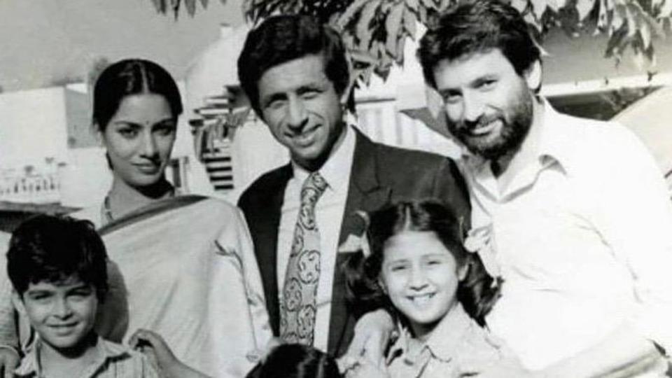 Ram Gopal Varma Shares Priceless Throwback Photo From Masoom Sets Can You Recognise Urmila Matondkar Hindustan Times Let's aimlessly outrage over a cartoon, taken out of context, 25 years later. ram gopal varma shares priceless