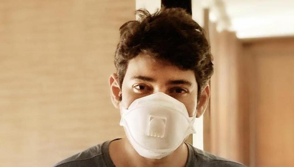 It S Cool To Be Masked Mahesh Babu Bats For Wearing Masks To Fight Covid 19 Hindustan Times