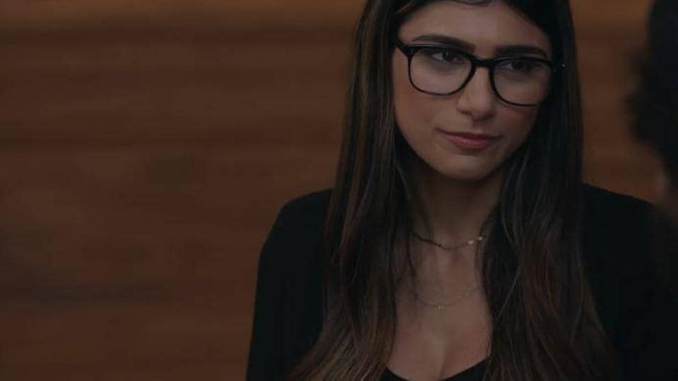 Miakhalifa Comxxxvideo - Lindsay Lohan was replaced by Mia Khalifa in Ramy, because she ghosted crew  - Hindustan Times