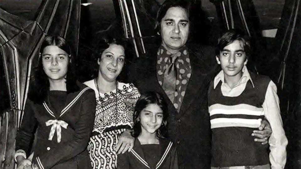 Sunil Dutt played his wife Nargis’ son in the film Mother India, which was also nominated for the Academy Award for Best Foreign Language Film. Sunil Dutt played his wife Nargis’ son in the film Mother India, which was also nominated for the Academy Award for Best Foreign Language Film.