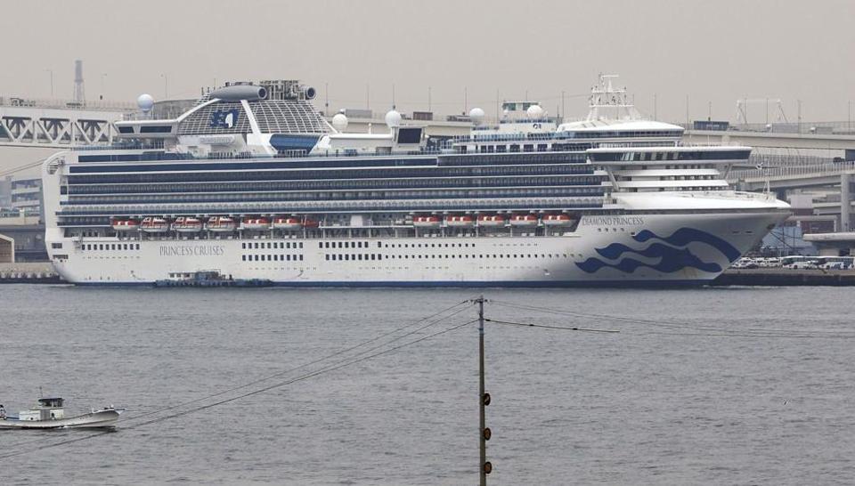 40 000 Cruise Ship Workers Still Trapped At Sea Amid Covid 19 Concerns Report World News Hindustan Times