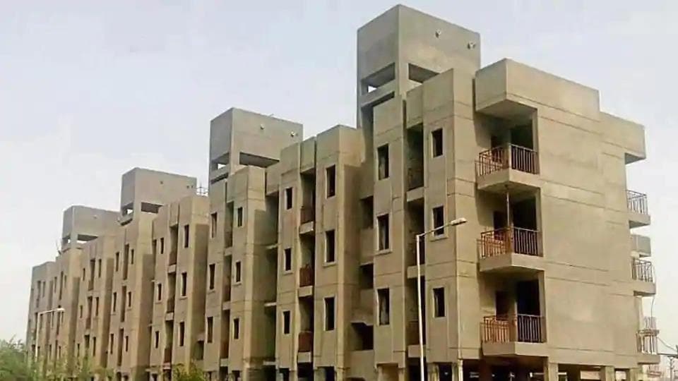 housing-for-govt-officials-gets-costlier-with-hike-in-licence-fee