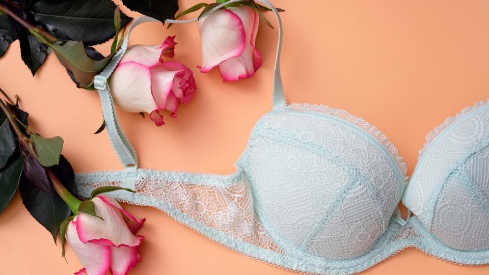 Do Bras Make Your Breasts Sag? – Modern Match Lingerie